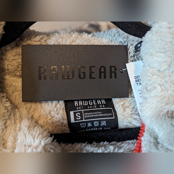 SOLD******And Raw Gear Fleece Zip Up Jacket Silver Cloud NWT size small - Picture 5 of 5